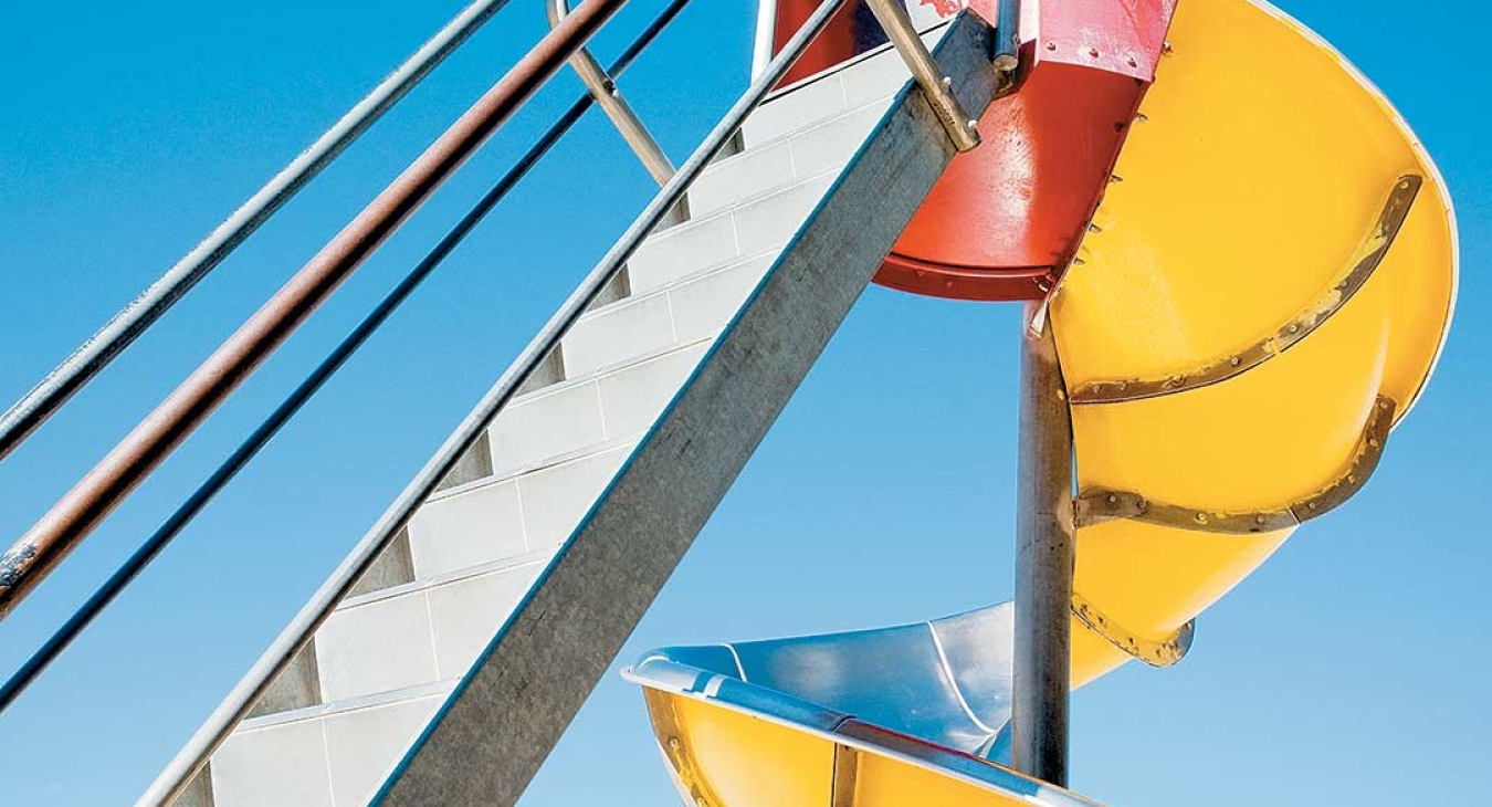 9 Things You No Longer See on Playgrounds