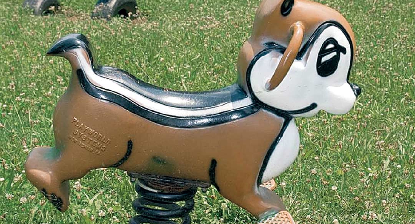 9 Things You No Longer See on Playgrounds