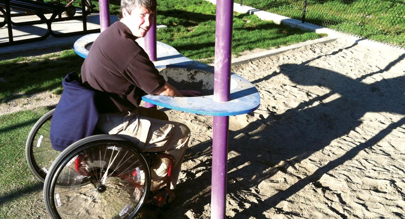 Accessible sand tray