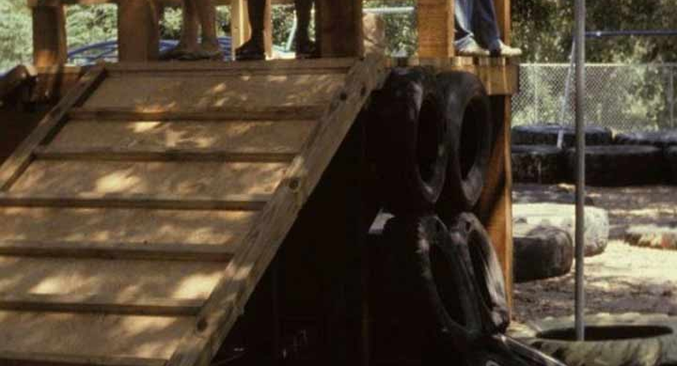 Hemisfair Park Playground - building the playground