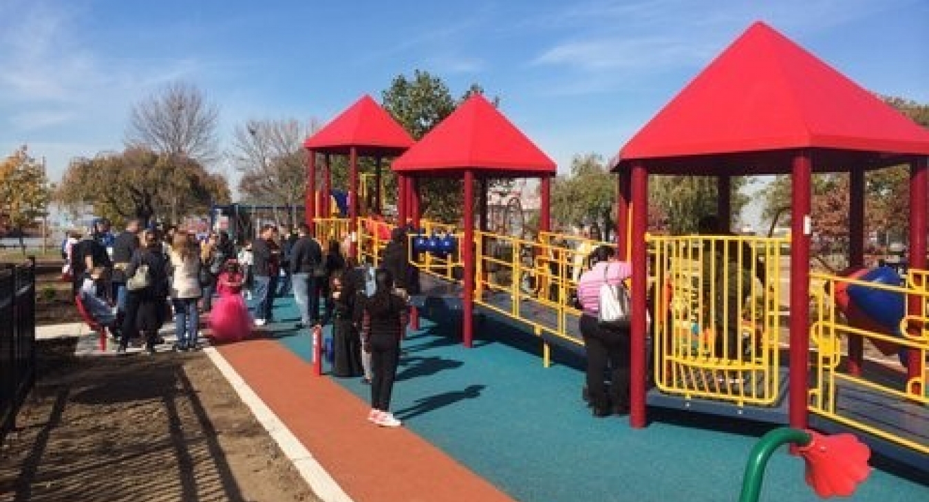 Long Ramp Playground