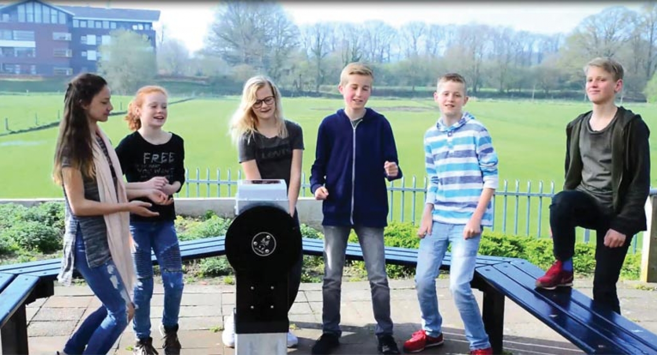 A new market in the Playground industry: Interaction Places