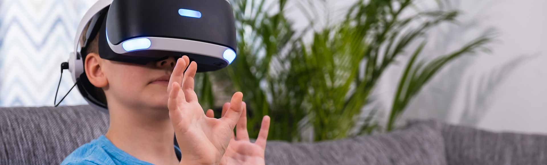 Ways to Get Tech-Loving Kids to Play Outside